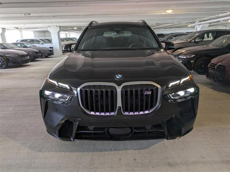 new 2025 BMW X7 car