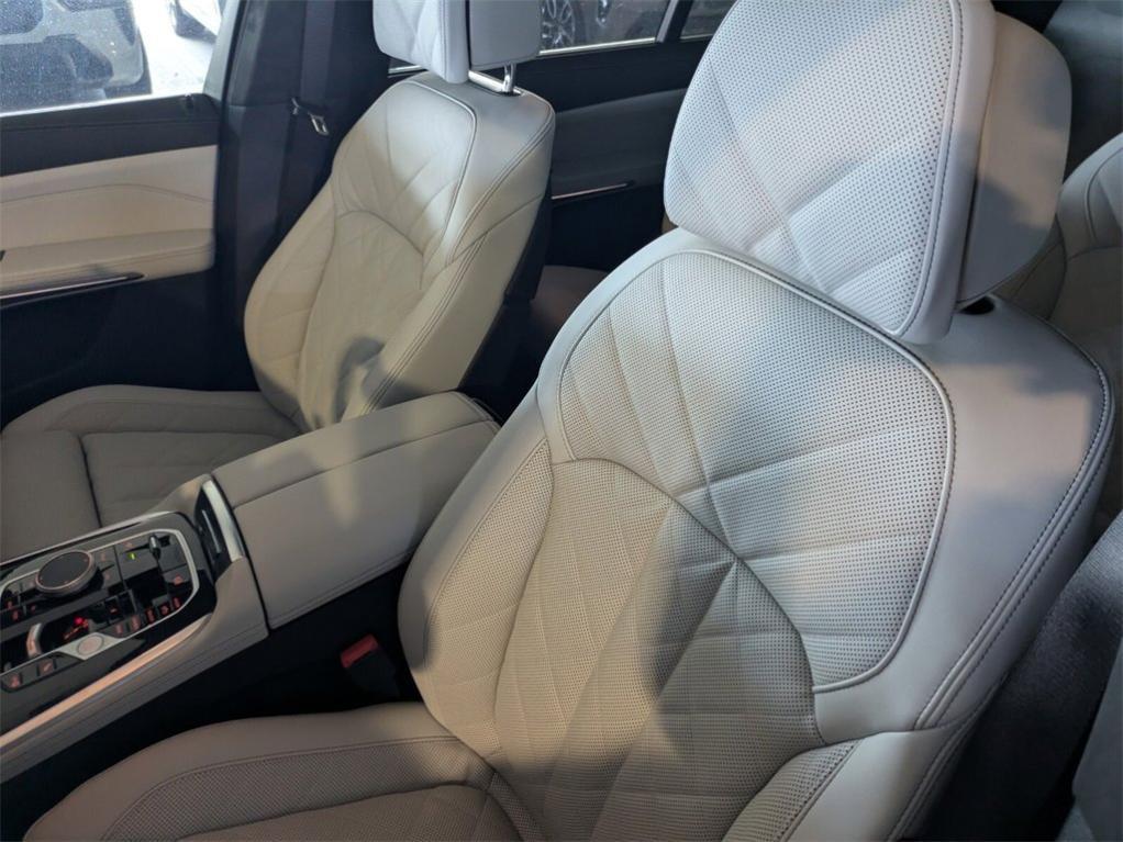 new 2026 BMW X7 car