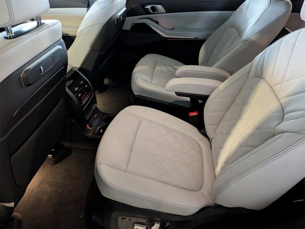 new 2026 BMW X7 car