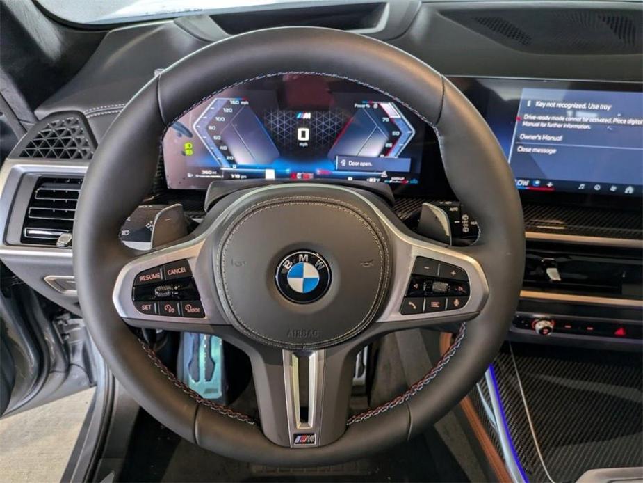 new 2025 BMW X7 car