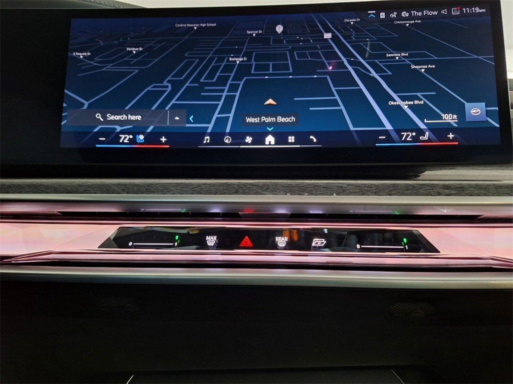 new 2025 BMW 750e car