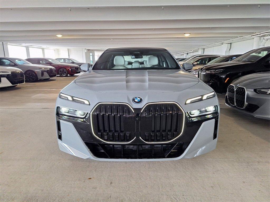 new 2025 BMW 750e car