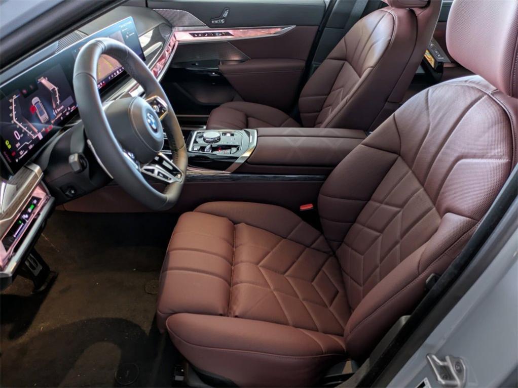 new 2025 BMW 760 car