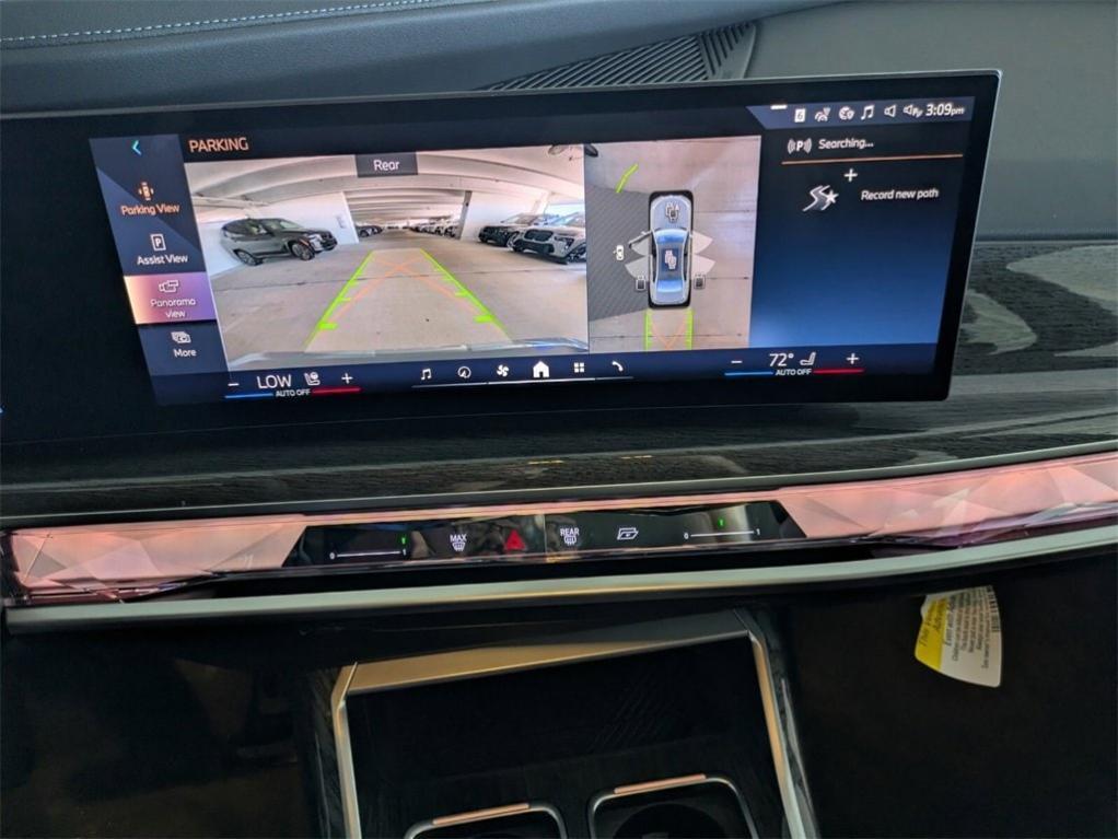 new 2025 BMW 760 car