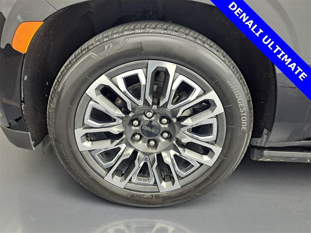used 2023 GMC Yukon car, priced at $77,995