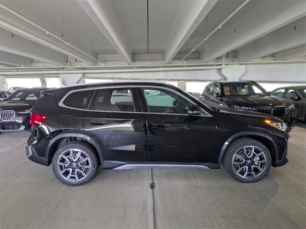 new 2025 BMW X1 car