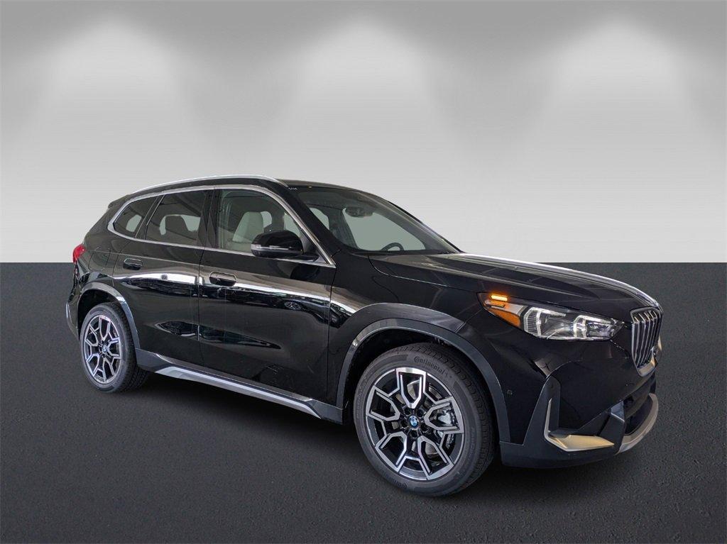 new 2025 BMW X1 car