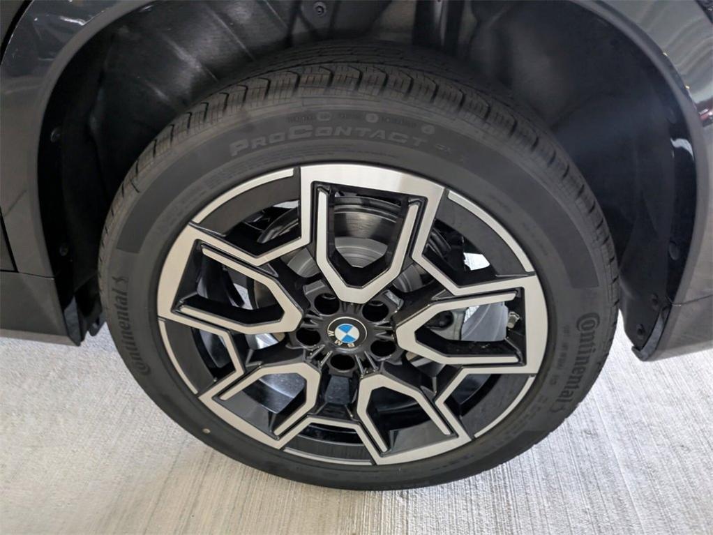 new 2025 BMW X1 car