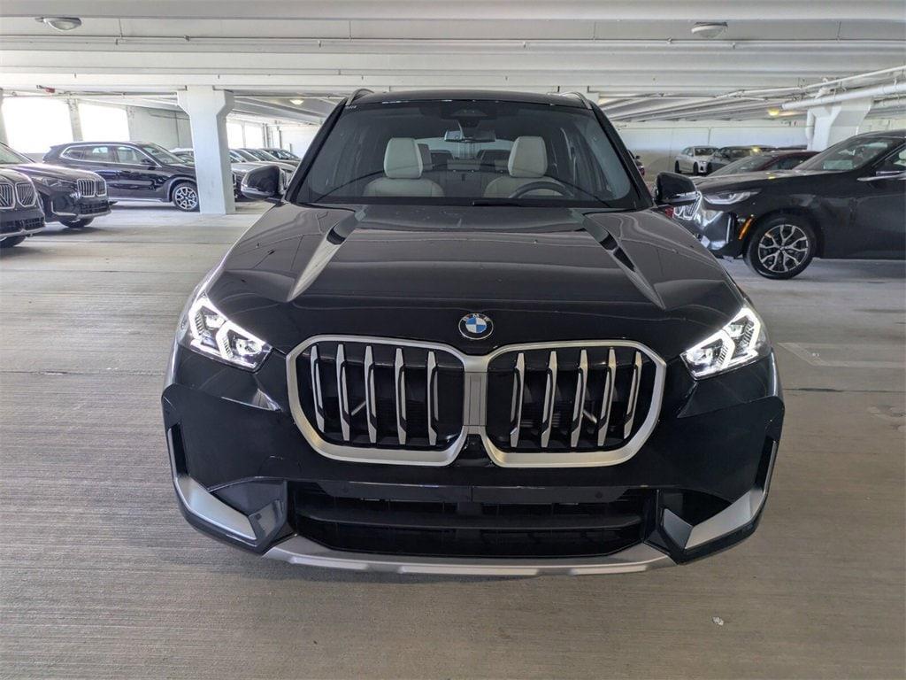 new 2025 BMW X1 car