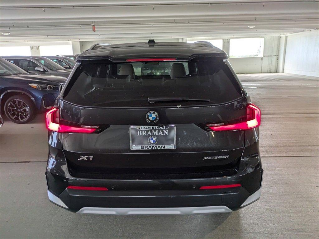 new 2025 BMW X1 car