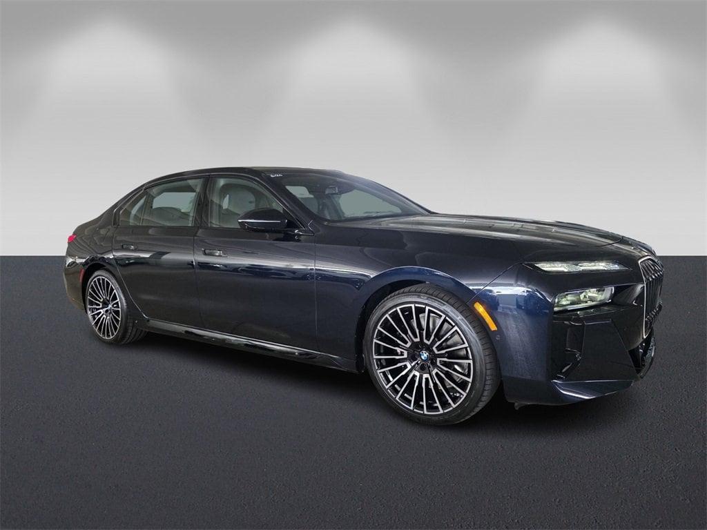 new 2025 BMW 760 car