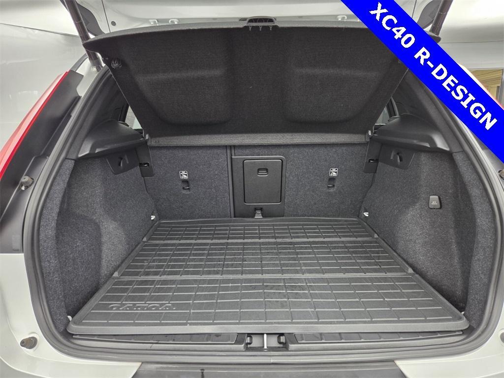 used 2022 Volvo XC40 car, priced at $29,995