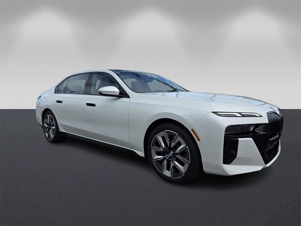 new 2025 BMW 760 car