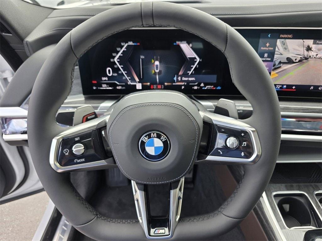 new 2025 BMW 760 car