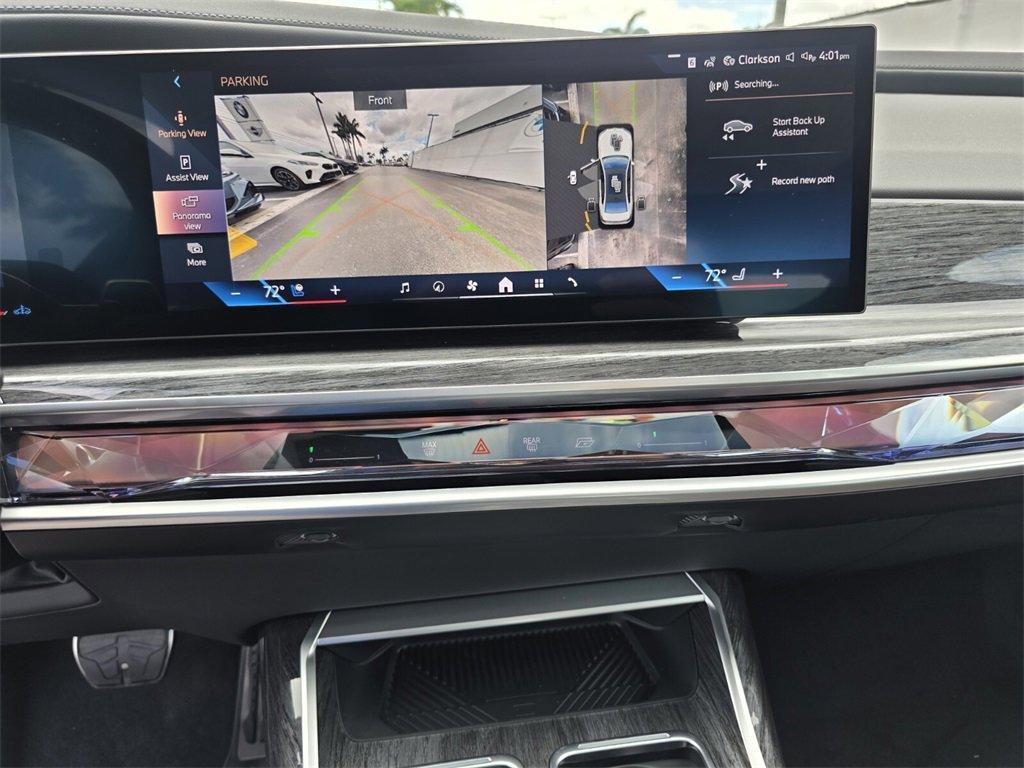 new 2025 BMW 760 car