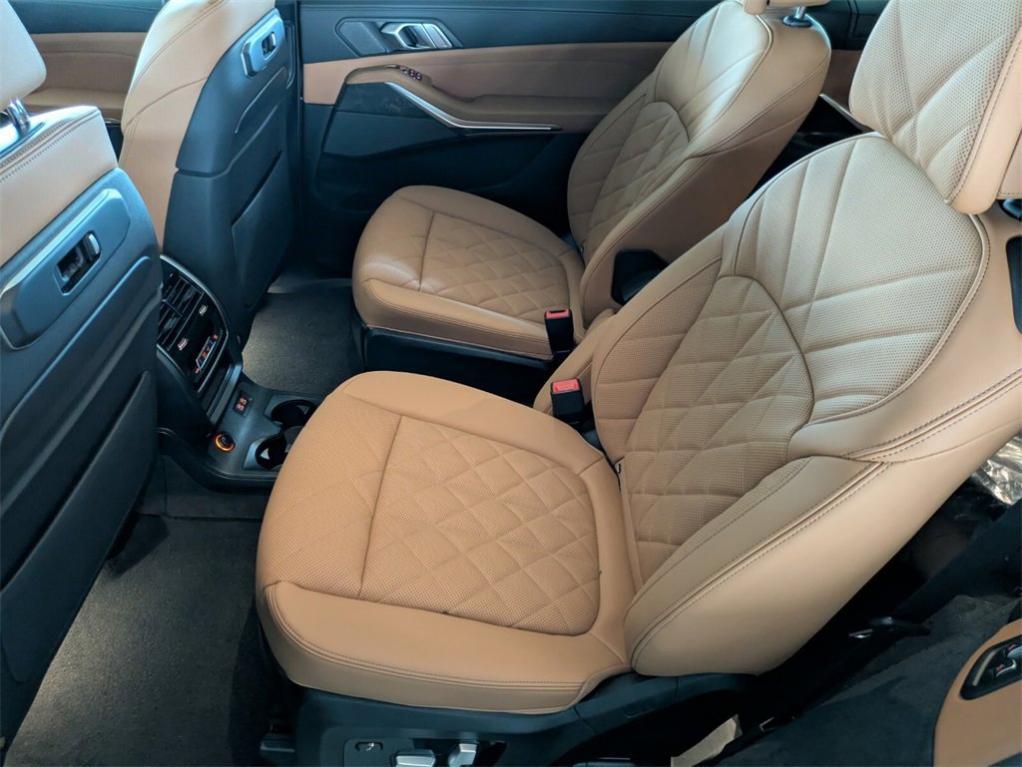new 2026 BMW X7 car