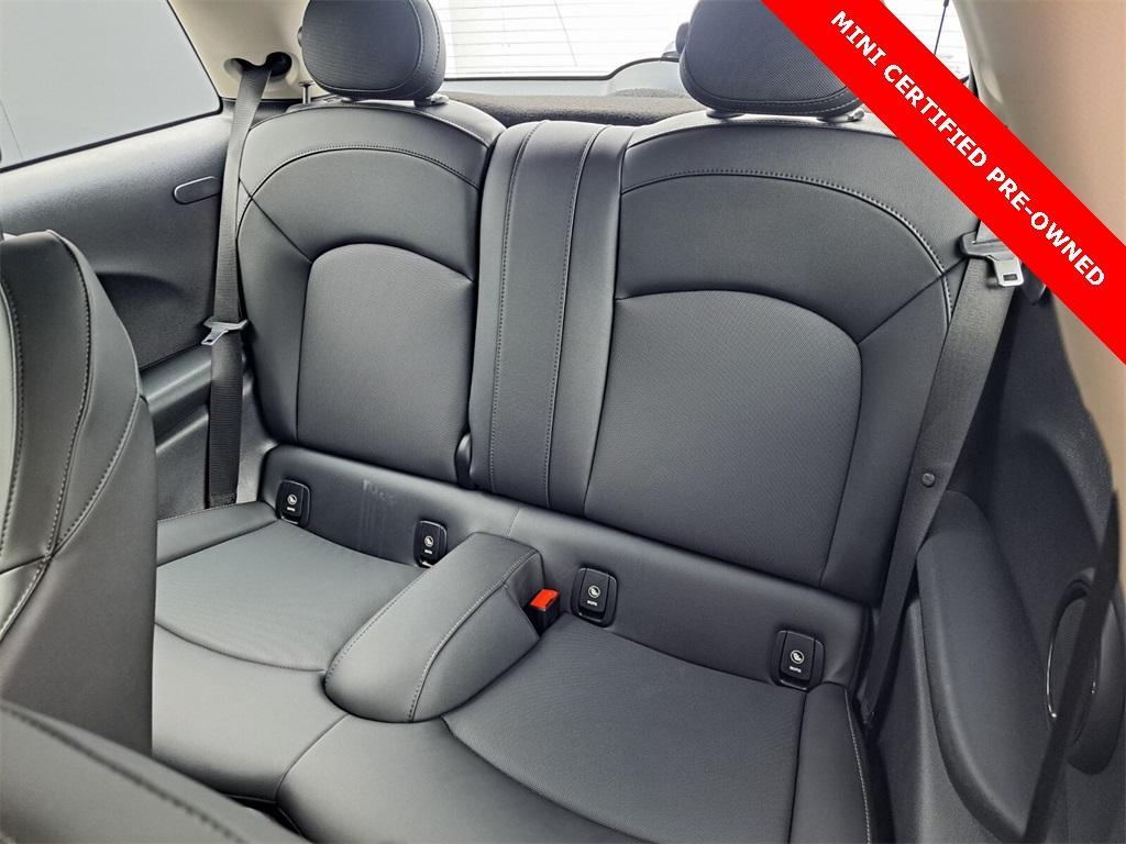 used 2022 MINI Hardtop car, priced at $27,400