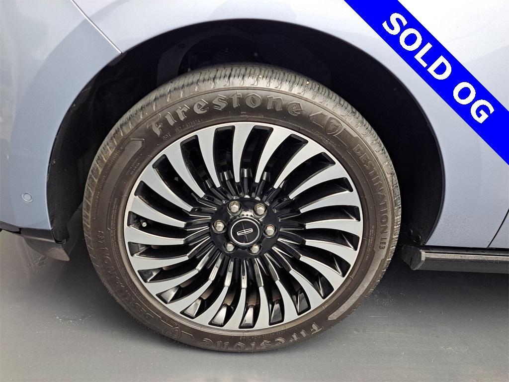 used 2019 Lincoln Navigator car, priced at $42,995