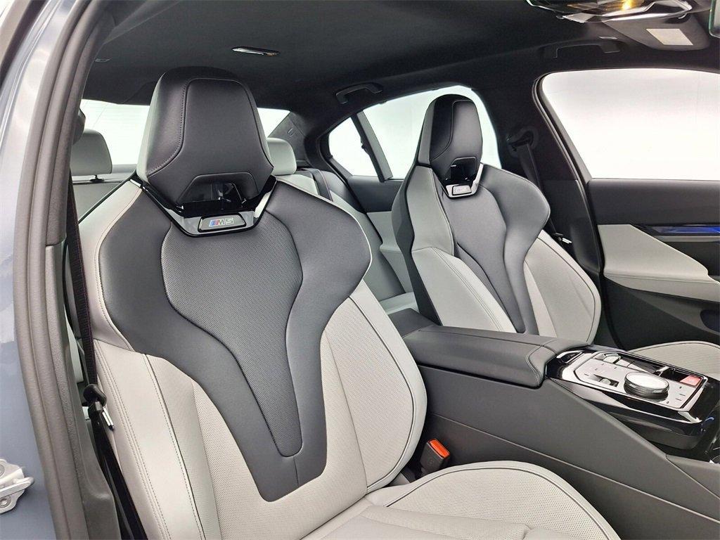 new 2026 BMW M5 car