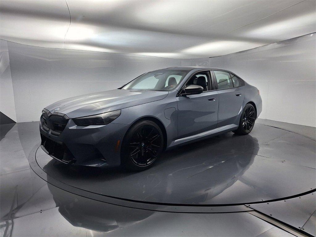 new 2026 BMW M5 car