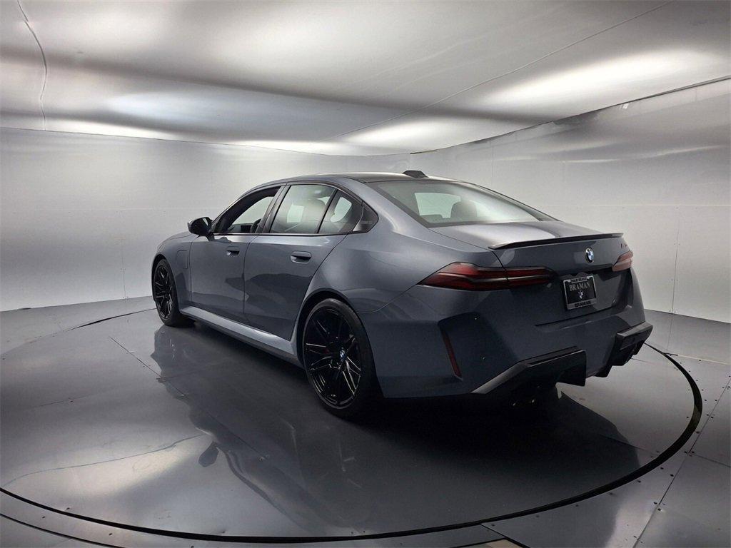 new 2026 BMW M5 car