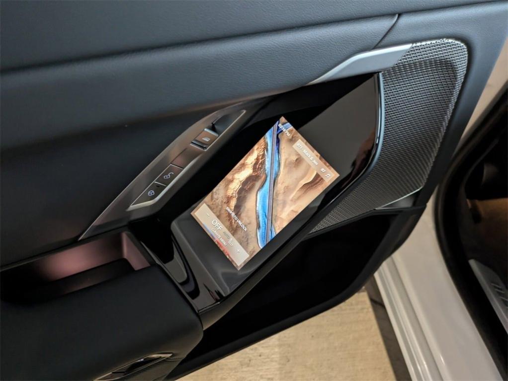 new 2025 BMW 760 car
