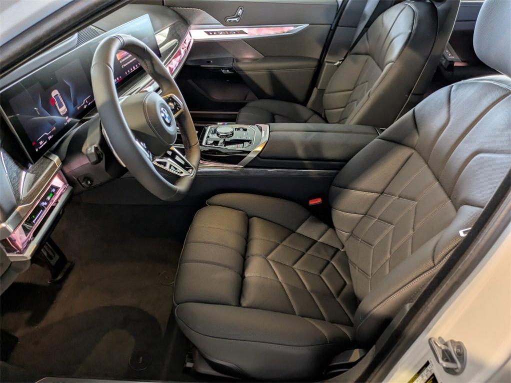 new 2025 BMW 760 car
