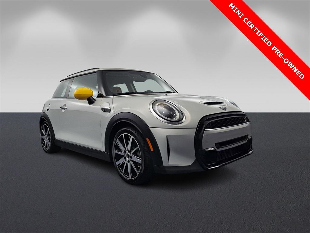 used 2022 MINI Hardtop car, priced at $25,995