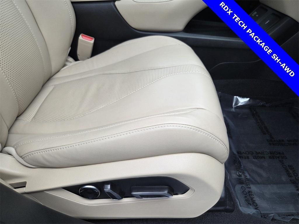 used 2021 Acura RDX car, priced at $32,995