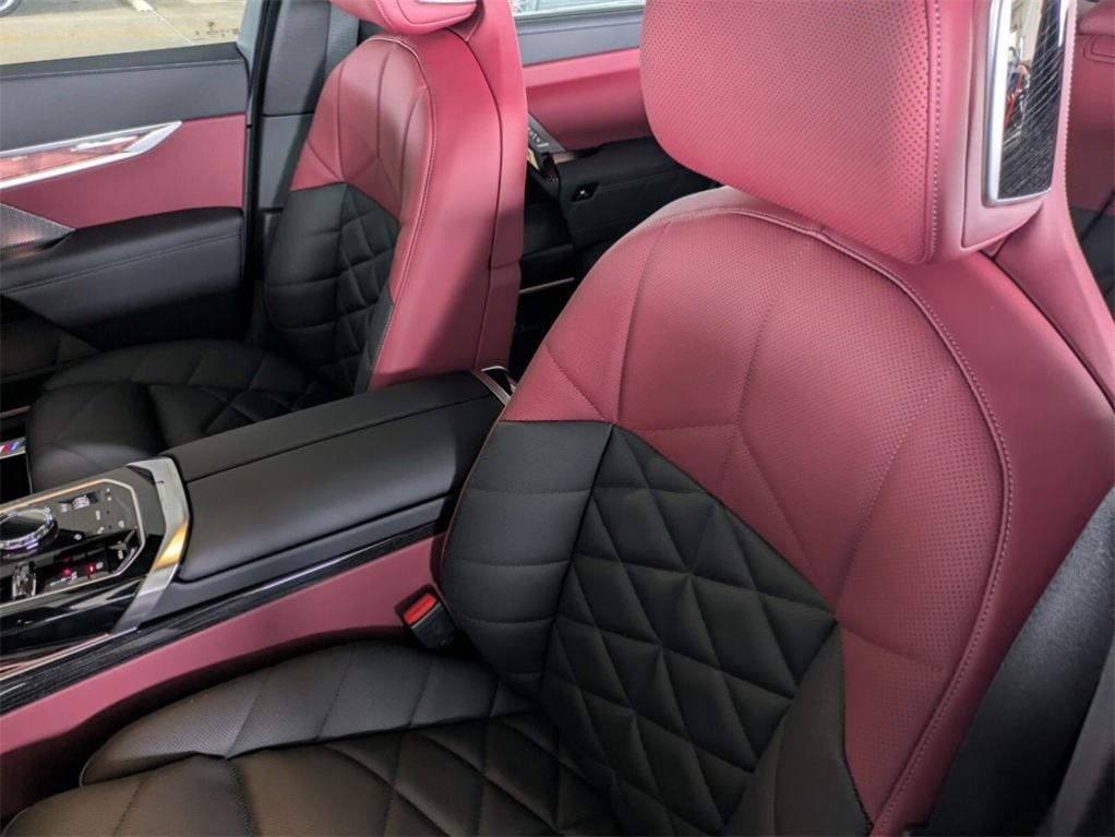 new 2025 BMW 740 car