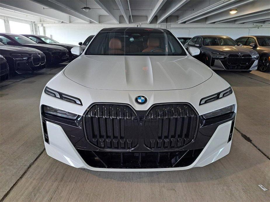 new 2024 BMW 760 car