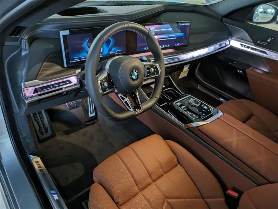 new 2024 BMW 760 car