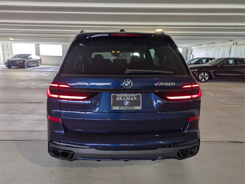 new 2025 BMW X7 car