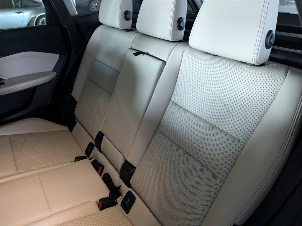 new 2025 BMW X1 car