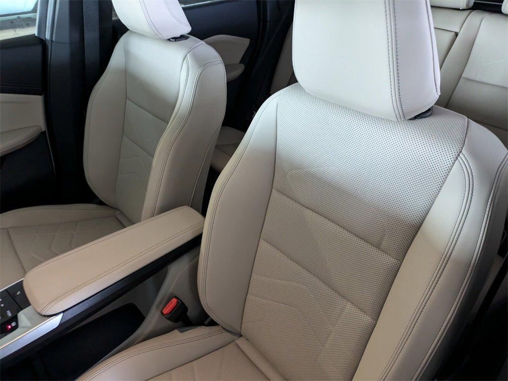 new 2025 BMW X1 car