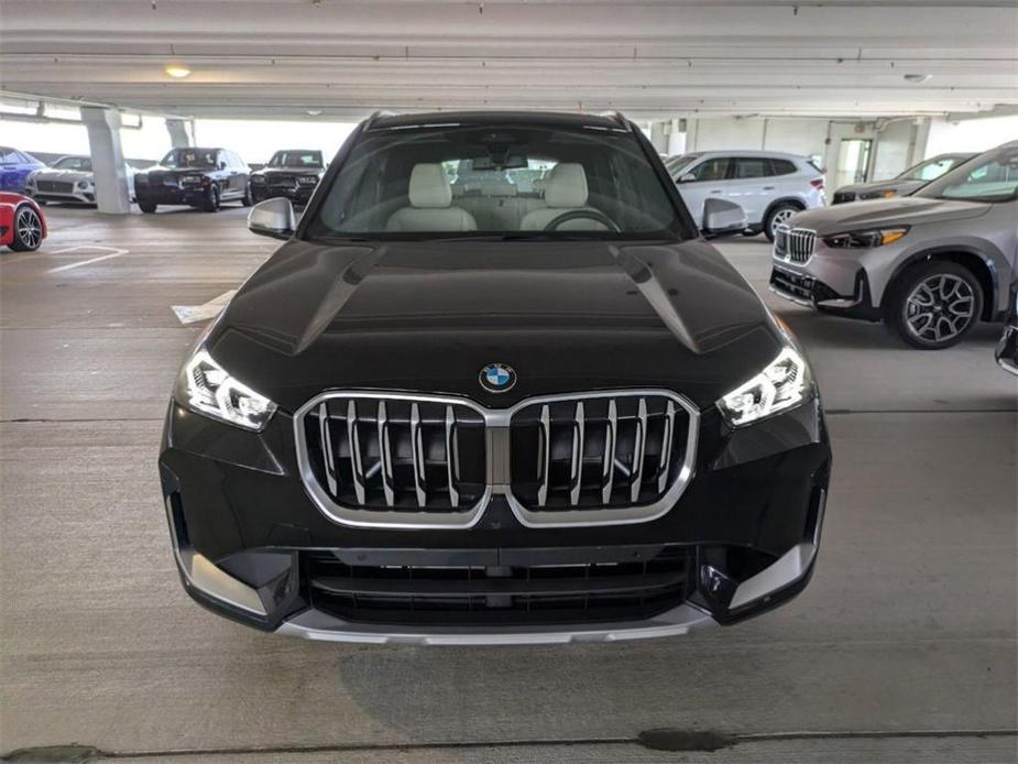 new 2024 BMW X1 car