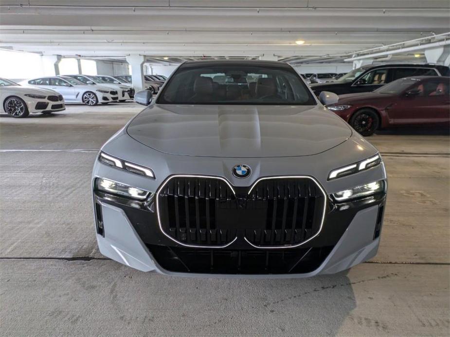 new 2024 BMW 760 car