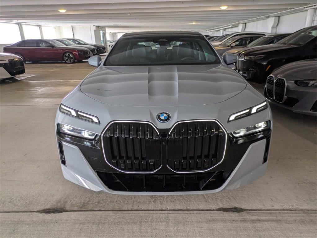 new 2025 BMW i7 car