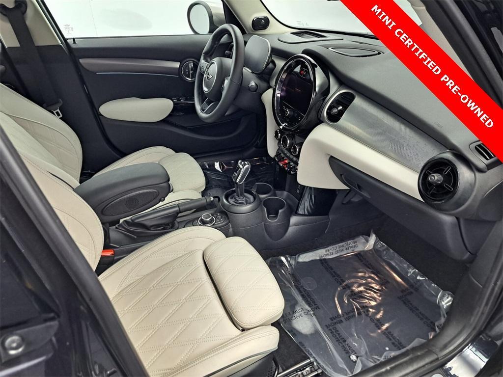 used 2022 MINI Hardtop car, priced at $24,995