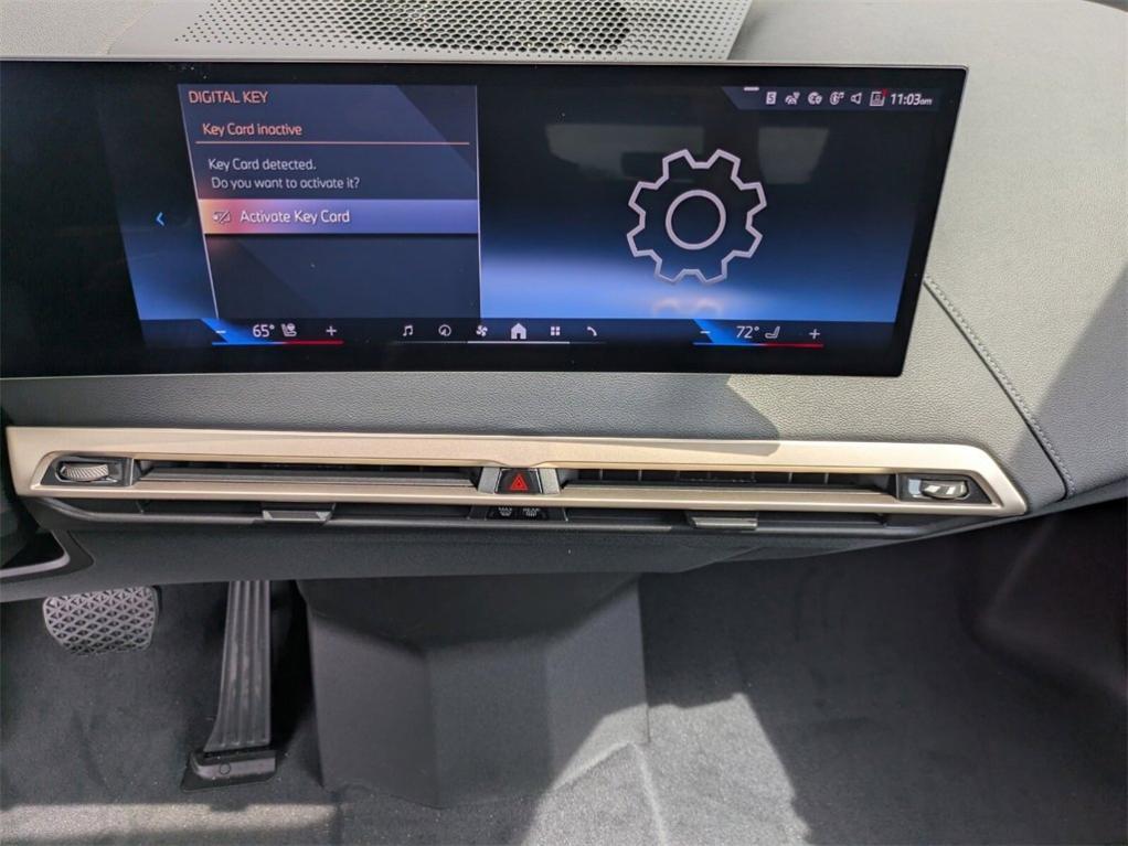 new 2025 BMW iX car
