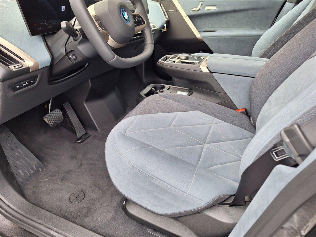 new 2025 BMW iX car