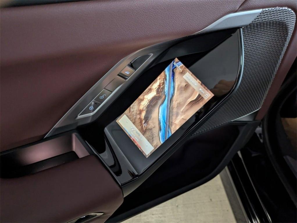 new 2025 BMW 750e car