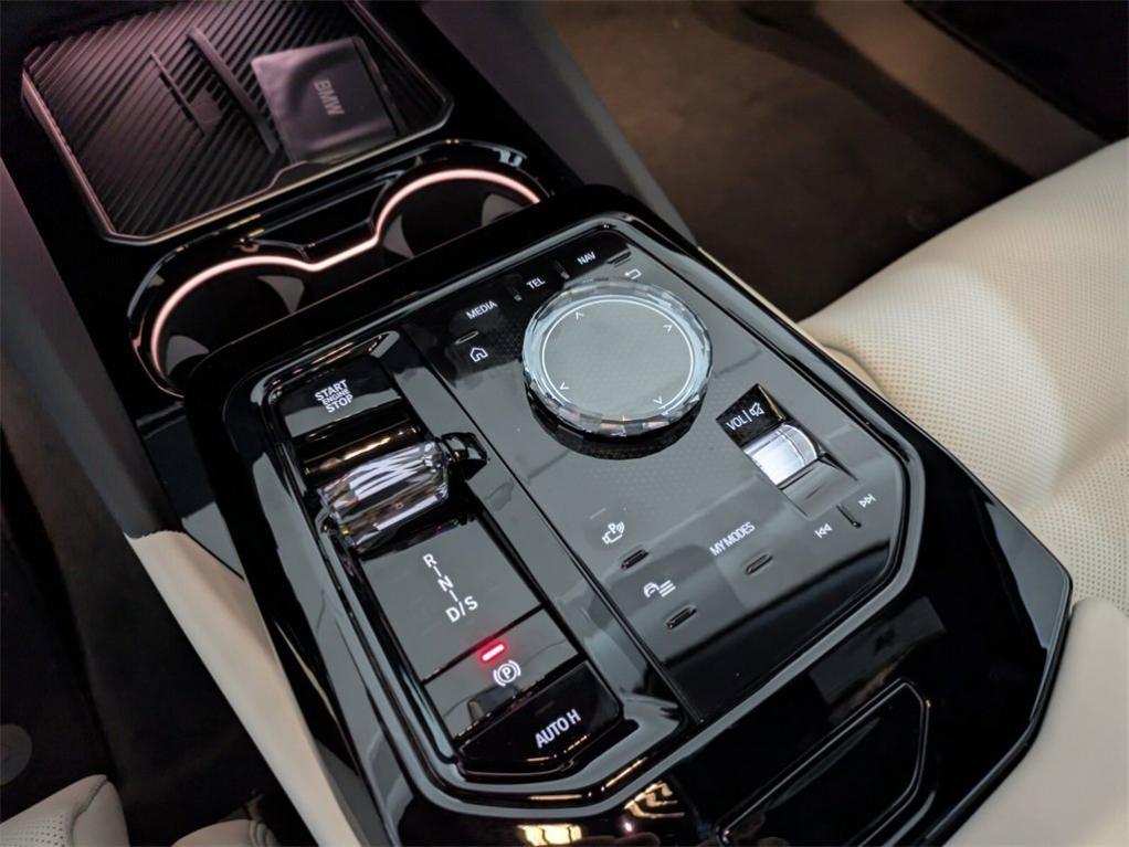 new 2026 BMW 550e car