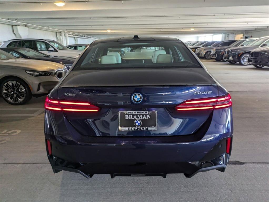 new 2026 BMW 550e car
