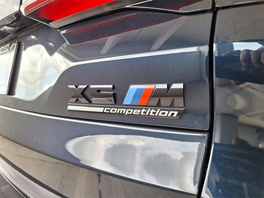 new 2025 BMW X5 M car