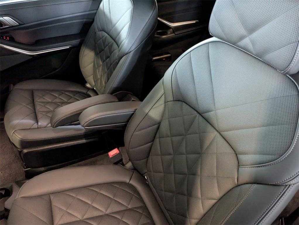 new 2026 BMW X7 car
