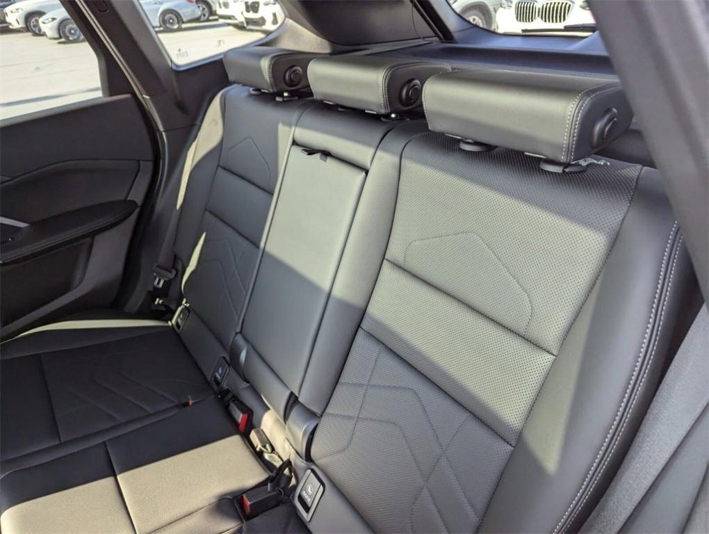 new 2025 BMW X1 car