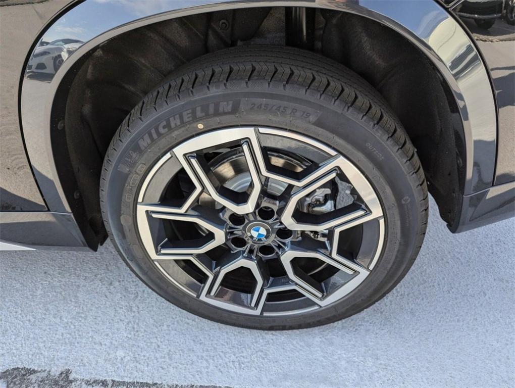 new 2025 BMW X1 car
