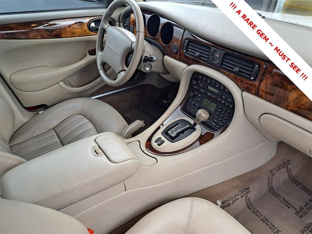 used 2001 Jaguar XJ8 car, priced at $11,995