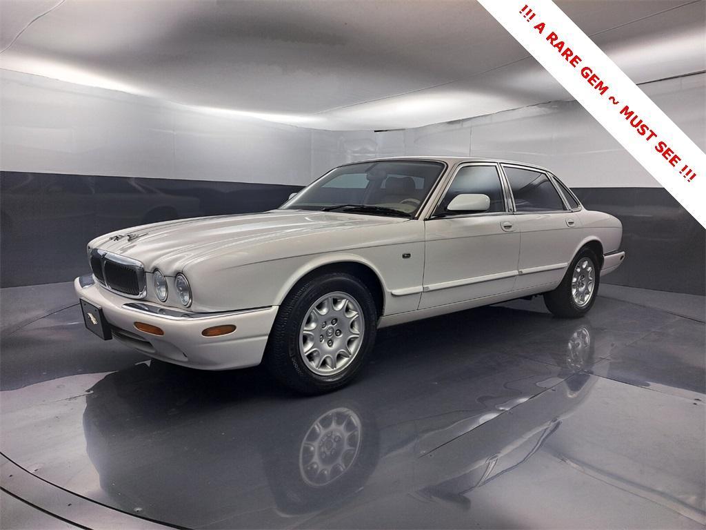 used 2001 Jaguar XJ8 car, priced at $11,995